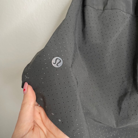 Lululemon Fast and Free High-Rise Classic-Fit Split Short 3" Inseam Gray Shorts - Picture 3 of 4